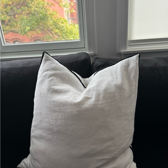 Crate&Barrel Cotton White Throw Pillow with Black Trim Edge with insert - Picture 4 of 4
